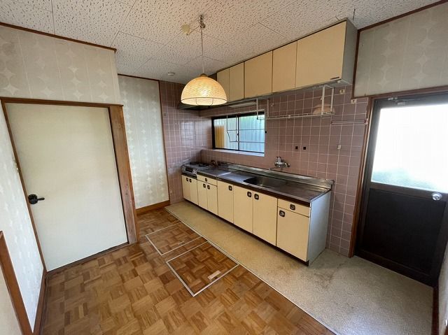 Resale 4DK House in Tobe-cho, Ehime – 98.63 sqm - Thumbnail 4