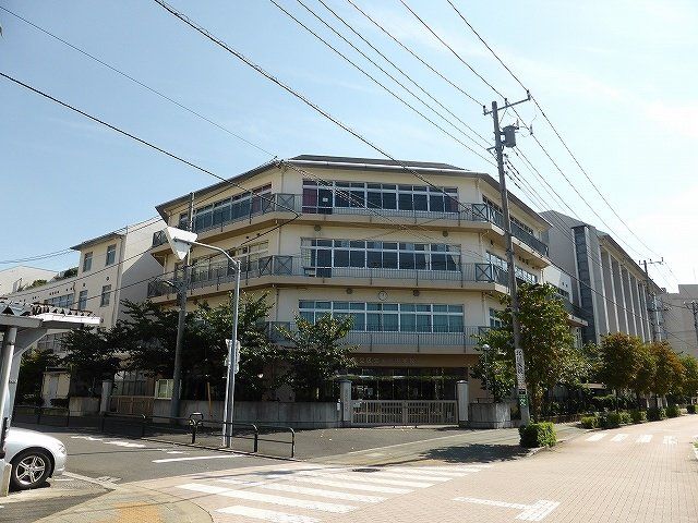 3LDK Apartment for Sale in Senju-Ohashi, Adachi, Tokyo - Thumbnail 2