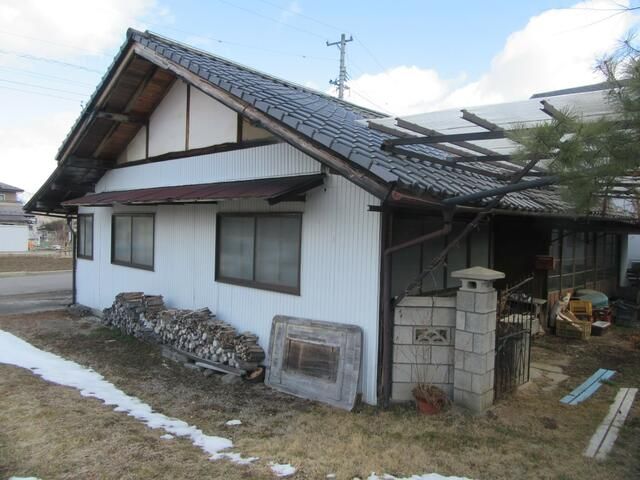 4DK Single-Story House on Large Plot in Ueda, Nagano - Thumbnail 3