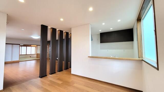 Renovated 4LDK House with 4-Car Parking in Sapporo, Hokkaido - Thumbnail 3