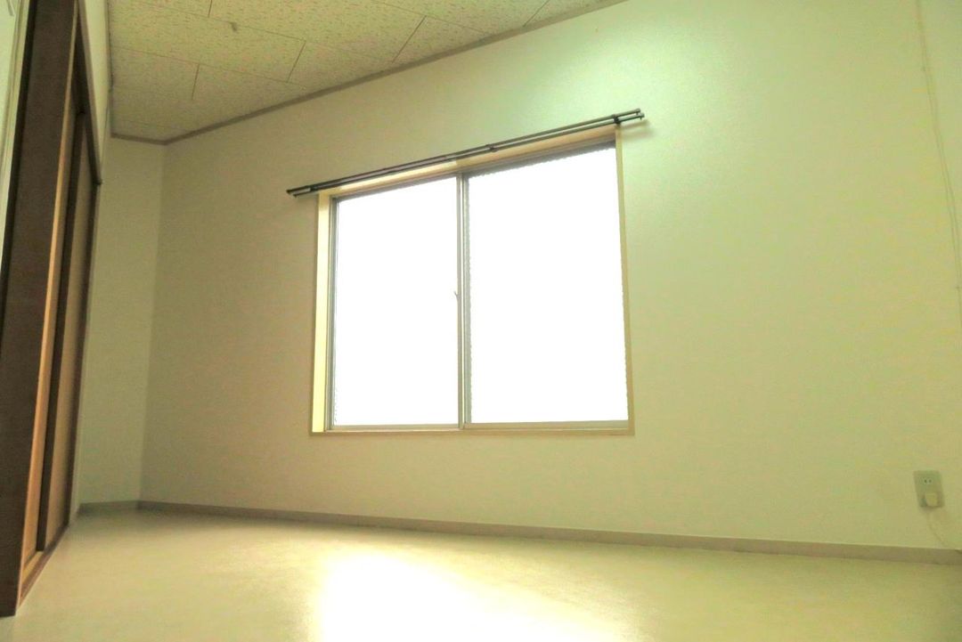 Women-Only 1DK Apartment for Rent in Osaka Sayama City - Thumbnail 4