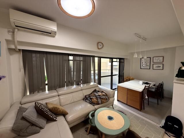 2LDK Apartment with Private Garden near Nagai Station, Osaka - Thumbnail 2