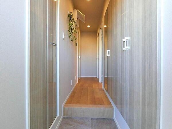 Renovated 2LDK Apartment for Sale in Suginami, Tokyo - Thumbnail 4