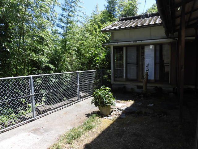 Land for Sale in Kagoshima City, 243.91 sqm Plot with Notes - Thumbnail 3