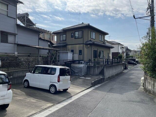 Ichijo Komuten 6LDK House with 4-Car Parking in Fuso, Aichi - Thumbnail 3