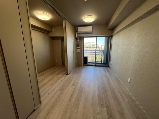Brillia Tsukishima 4-chome 1LDK Park View Condo for Sale - Thumbnail 4
