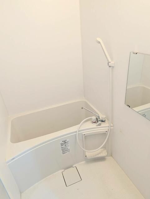 Renovated 3DK Apartment for Rent in Zentsuji, Kagawa - Thumbnail 4