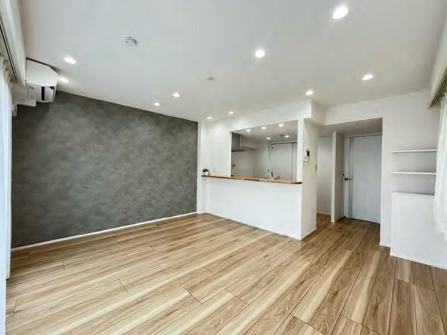 Renovated 3LDK Apartment for Sale in Nerima, Tokyo - Thumbnail 3