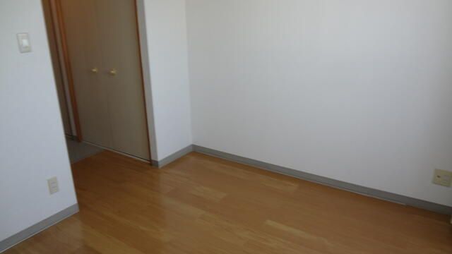 1R Apartment for Rent in Koriyama, Fukushima - 18,000 Yen - Thumbnail 4