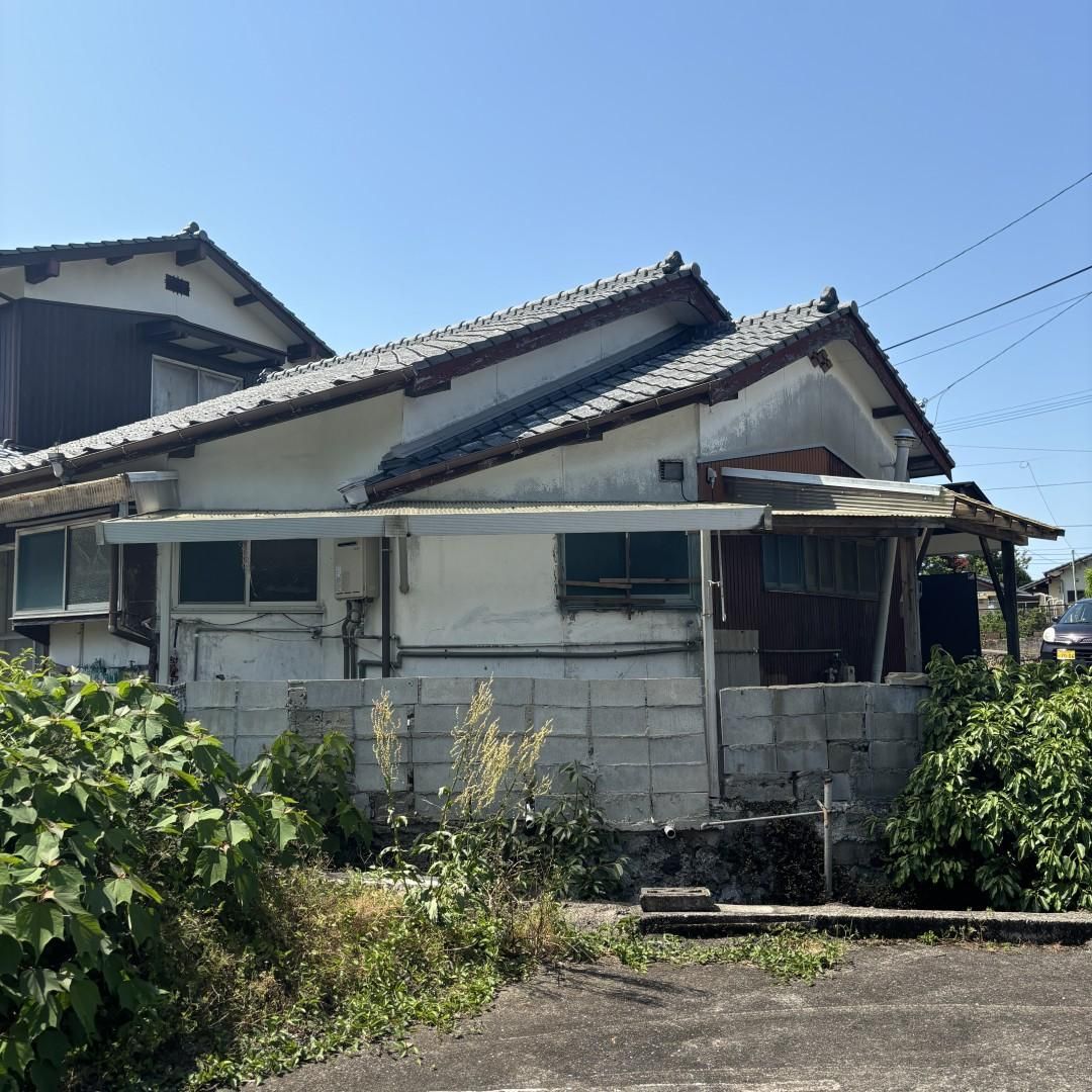 3DK Detached House for Sale in Imari, Saga - 1,000,000 Yen - Thumbnail 2
