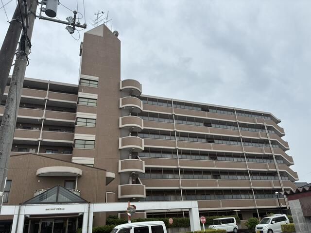 3LDK Apartment for Sale in Sakurai, Nara - 68.53 sqm - Thumbnail 2