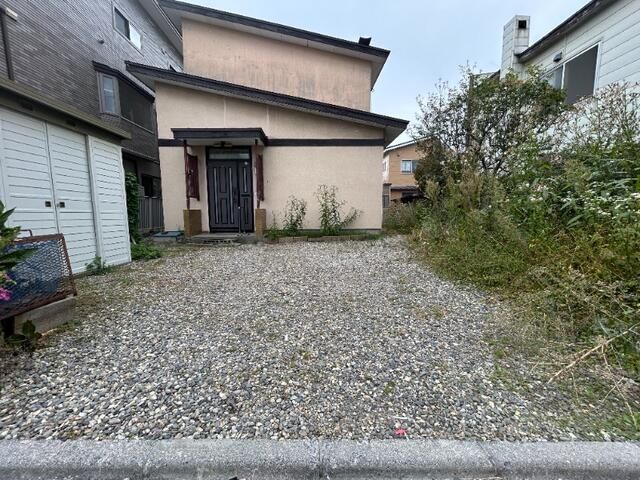 3SLDK Detached House for Sale in Hakodate's Mihara Area - Thumbnail 2