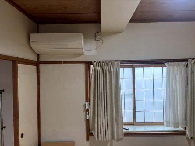 Renovated 2DK Apartment for Rent in Takaoka, Toyama - 20,000 Yen - Thumbnail 2