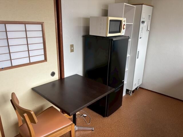 Renovated 2DK Apartment for Rent in Takaoka, Toyama - 20,000 Yen - Thumbnail 4