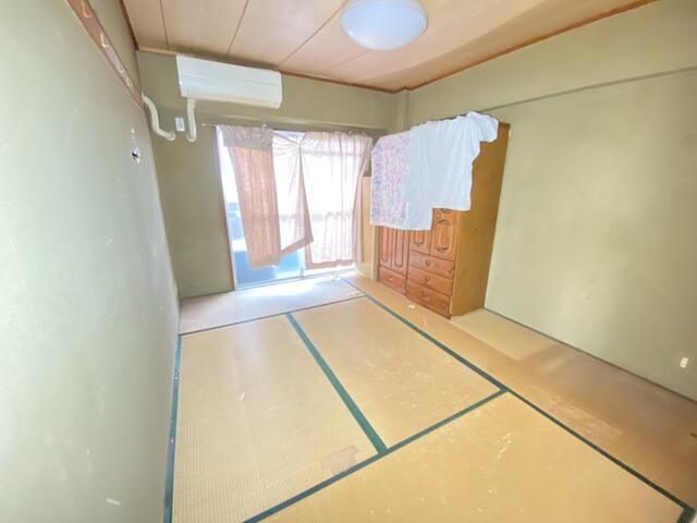 3LDK Apartment for Sale in Wakayama City with Castle View - Thumbnail 3