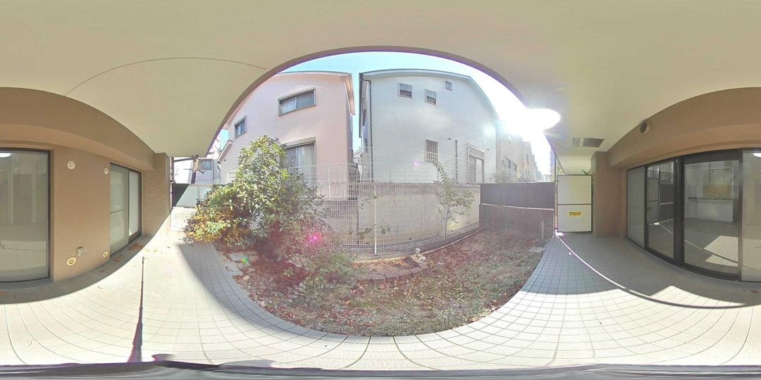 Renovated 4LDK Apartment with Private Garden in Hirakata, Osaka - Thumbnail 3