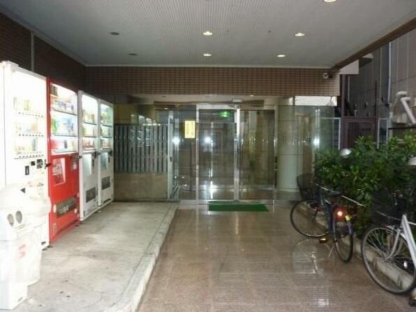 1K Apartment for Sale in Sakai, Osaka - 3.8 Million Yen - Thumbnail 2