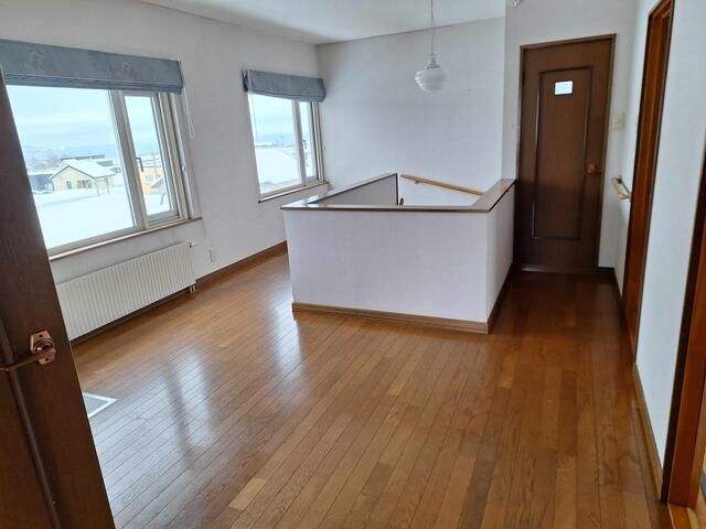6LDK Two-Generation House for Sale in Otaru, Hokkaido - Thumbnail 2