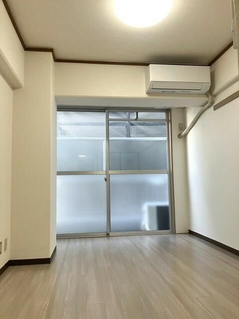 Renovated 1K Apartment for Rent in Hirakata, Osaka - No Deposit - Thumbnail 3