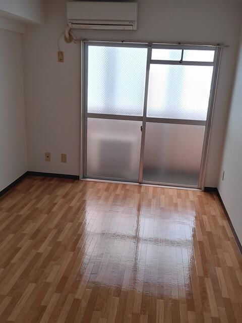 1R Apartment for Rent in Habikino, Osaka - 35,000 Yen - Thumbnail 3