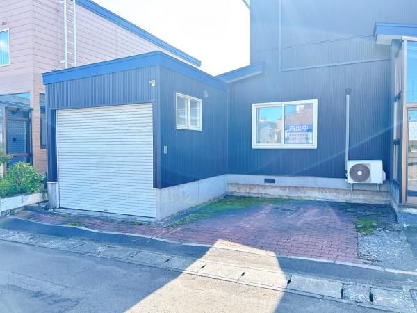 Renovated 4LDK House in Iwamizawa, Hokkaido | Quiet Corner Lot - Thumbnail 3