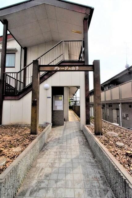 1DK Apartment for Rent in Higashiosaka, Osaka - Near Nakata Station - Thumbnail 2