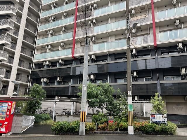 Osaka Nishi Ward 1K Apartment for Sale Near Kujo Station - Thumbnail 2