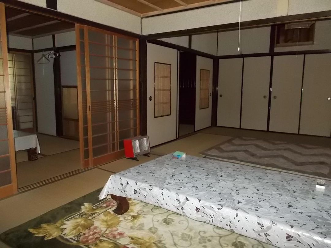 1924 Traditional 6DK Wooden House on 248sqm Land in Ota, Shimane - Thumbnail 4