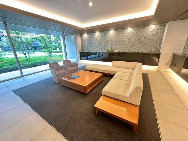 3LDK Apartment for Sale in Sakai, Osaka - 11th Floor with Views - Thumbnail 4