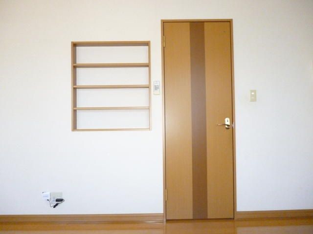 Sapporo Studio Apartment with Free WiFi, Pet Friendly, Near Dome - Thumbnail 3