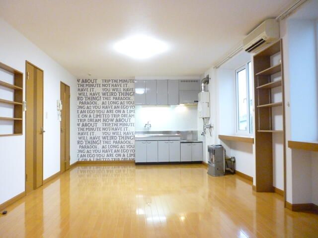 Sapporo Studio Apartment with Free WiFi, Pet Friendly, Near Dome - Thumbnail 4