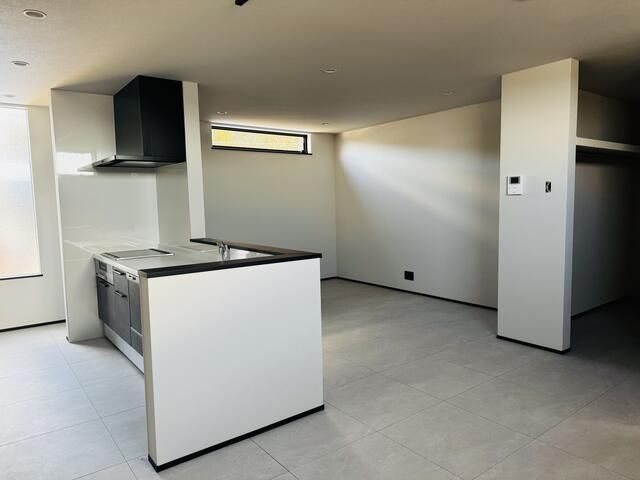 New 3LDK House with Built-in Garage in Takamatsu, Kagawa - Thumbnail 2