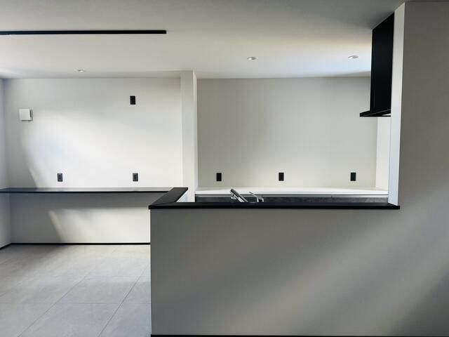 New 3LDK House with Built-in Garage in Takamatsu, Kagawa - Thumbnail 3