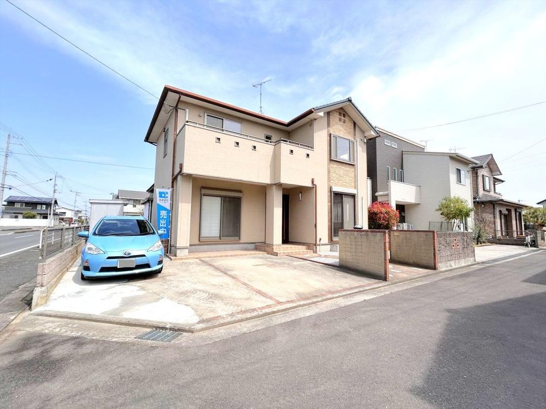 4LDK Used Detached House in Takamatsu, Kagawa - 106.41 sqm - Thumbnail 3