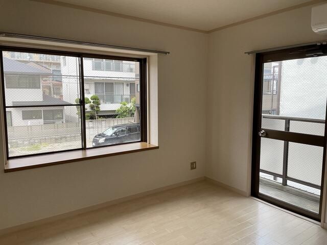 Rental Apartment in Toyonaka, Osaka - 20㎡ 1R Near Hattori Tenjin St - Thumbnail 4