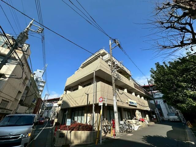1R Apartment for Sale near Nishi-Ogikubo Station, Suginami - Thumbnail 4