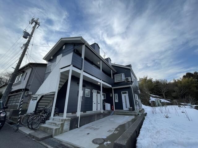 1K Apartment for Rent in Kanazawa, Ishikawa | 20,000 Yen - Thumbnail 2
