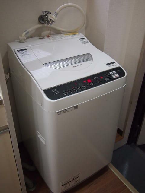 Renovated 1K Apartment for Rent in Taisho, Osaka - Thumbnail 2
