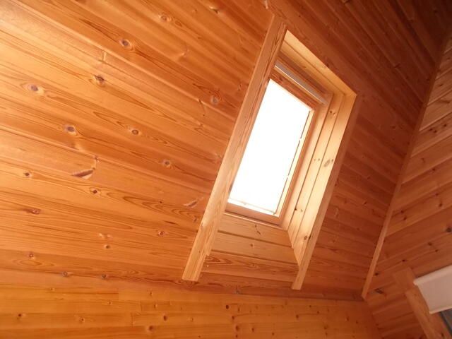 Log House Near Ran Island Beach & Station, Otaru Hokkaido - Thumbnail 4