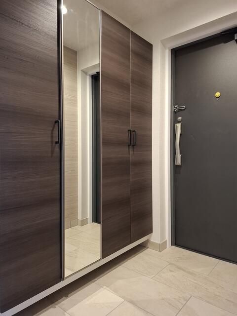Renovated 3LDK Apartment in Tokyo River Port, Ota Ward - Thumbnail 2