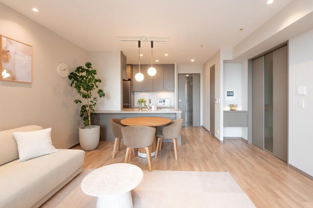 Renovated 1SLDK Condo in Ariake, Tokyo - 67.23 sqm - Thumbnail 2