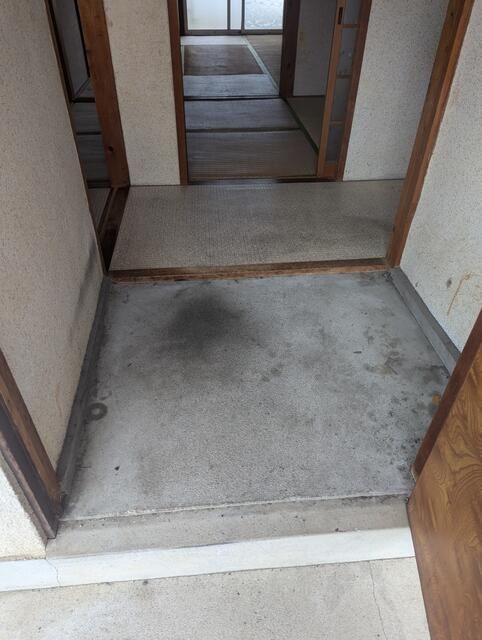 2K Apartment for Rent in Kusatsu, Shiga - 32,000 Yen - Thumbnail 2