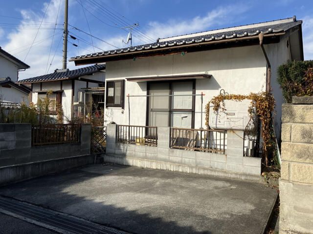 Single-Story 4K House for Sale in Suzaka, Nagano - Thumbnail 2