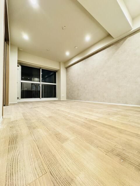 Renovated 3LDK Apartment for Sale in Koto Ward, Tokyo - Thumbnail 3