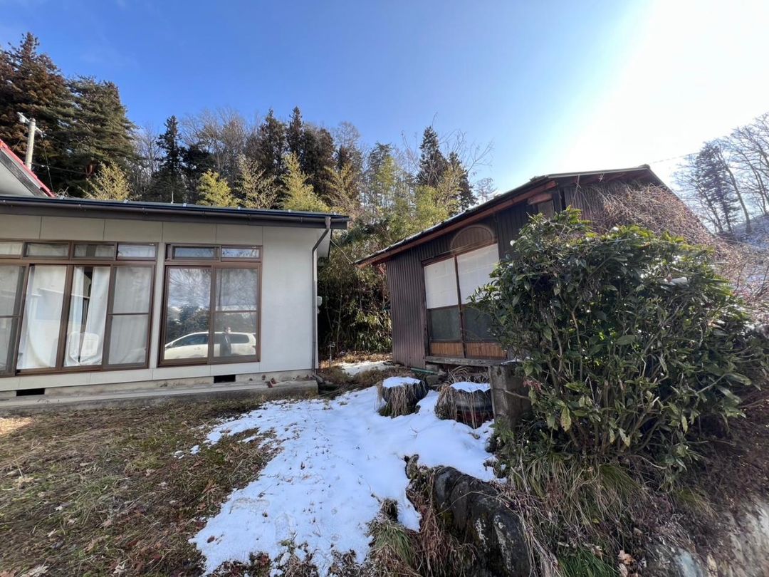 7K Single-Story House for Sale in Shinshūshinmachi, Nagano - Thumbnail 2