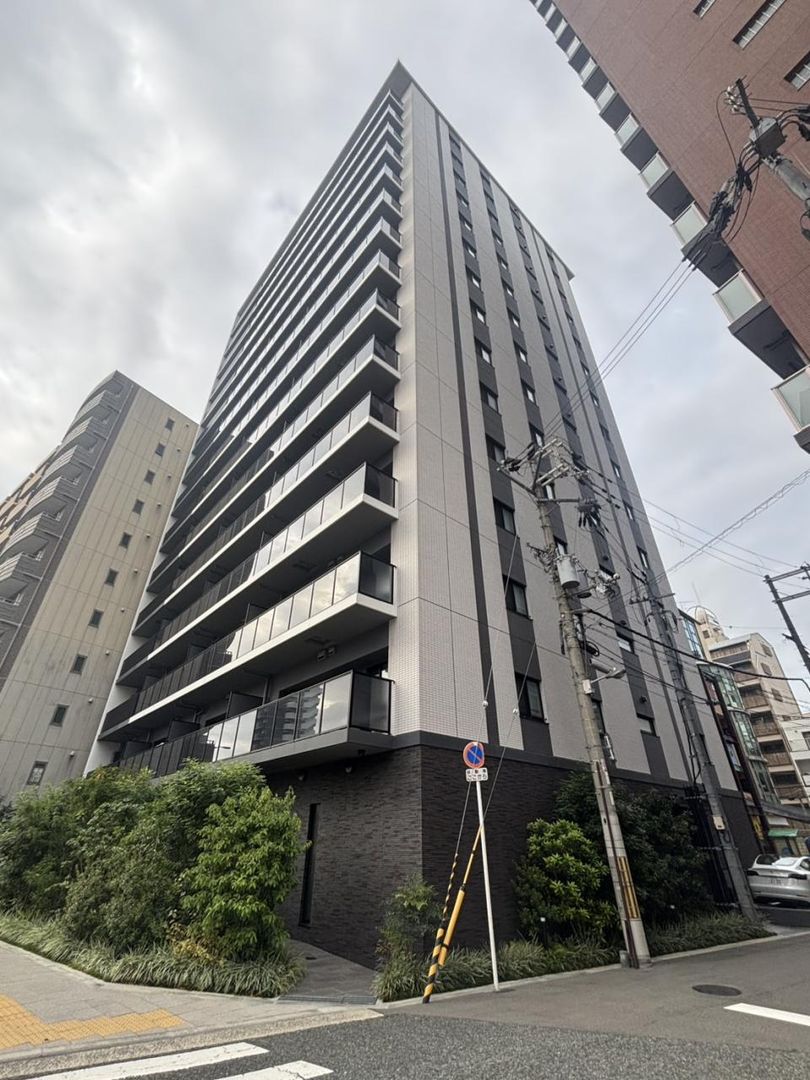 1LDK Apartment for Sale in Osaka, Steps from Ebisue Station - Thumbnail 2