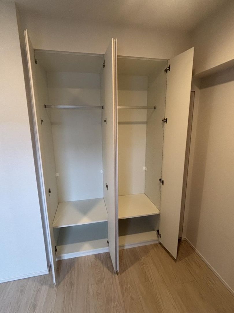 1LDK Apartment for Sale in Osaka, Steps from Ebisue Station - Thumbnail 4