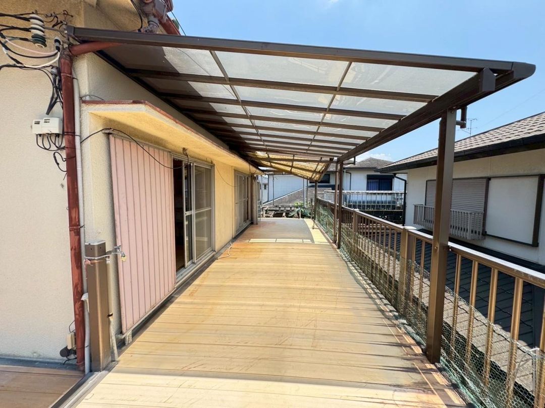 6LDK House with Fish Pond in Hannan City, Osaka | 3.6 Million Yen - Thumbnail 2