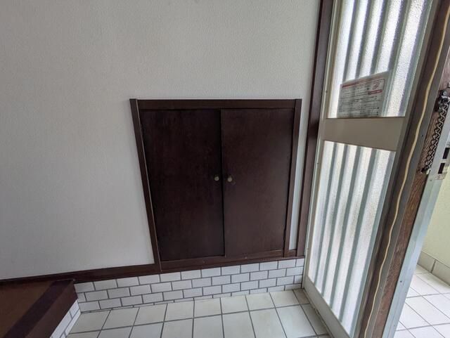 3SLDK Detached House in Matsuyama with Garden and Parking - Thumbnail 3