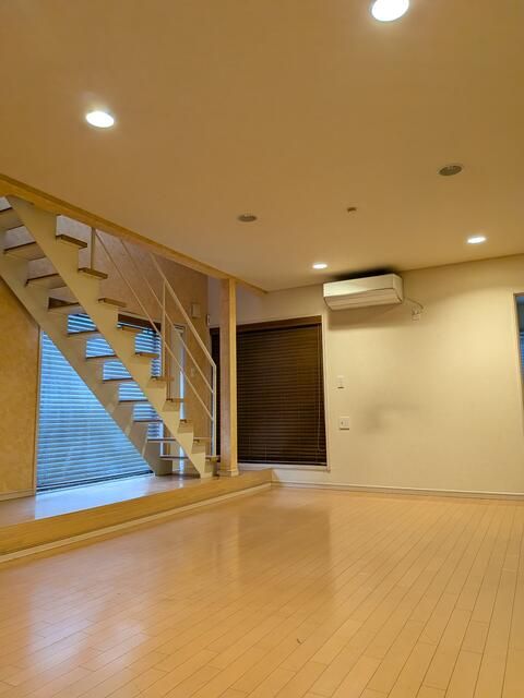 4SLDK Detached House with Garage for Sale in Yokohama Aoba - Thumbnail 3